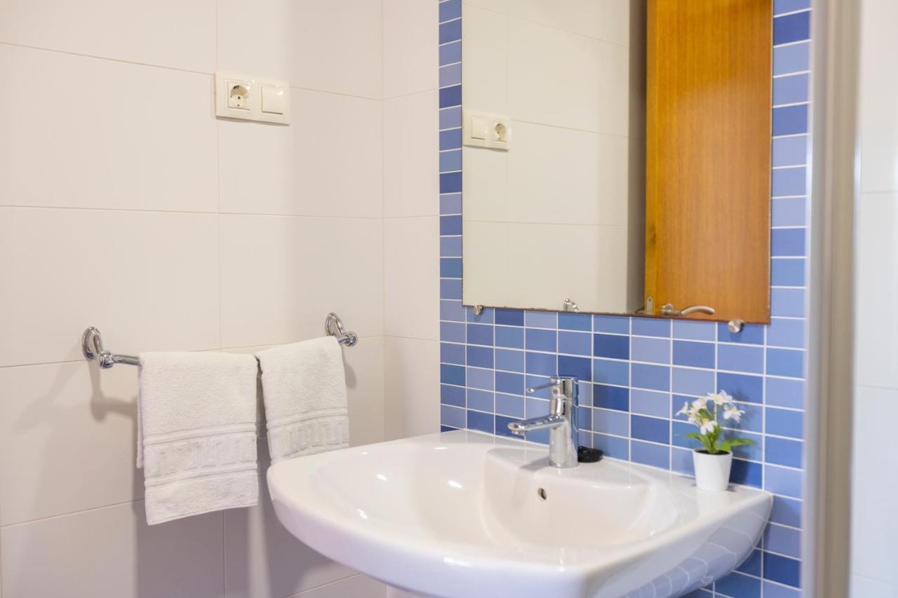 Apartagal-Playa De Llas, Фос Екстериор снимка