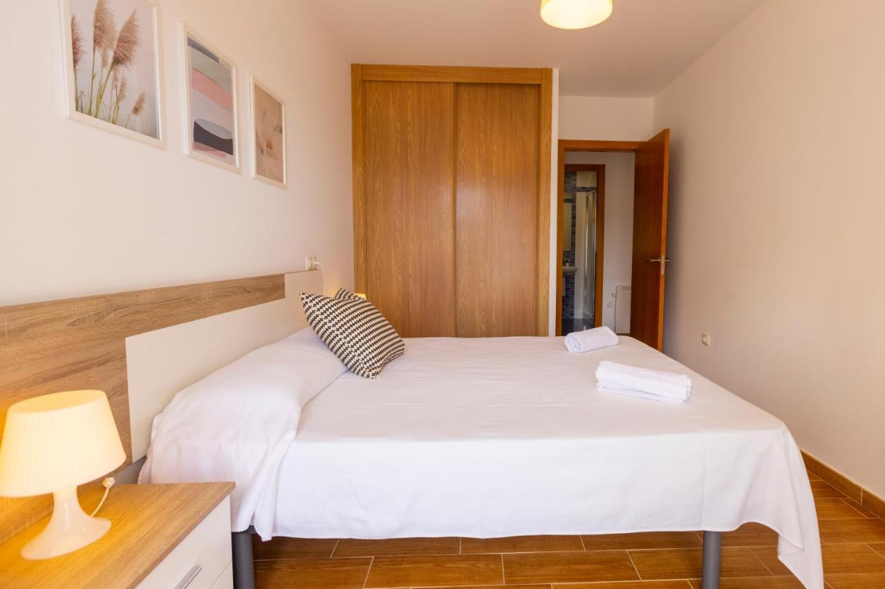 Apartagal-Playa De Llas, Фос Екстериор снимка